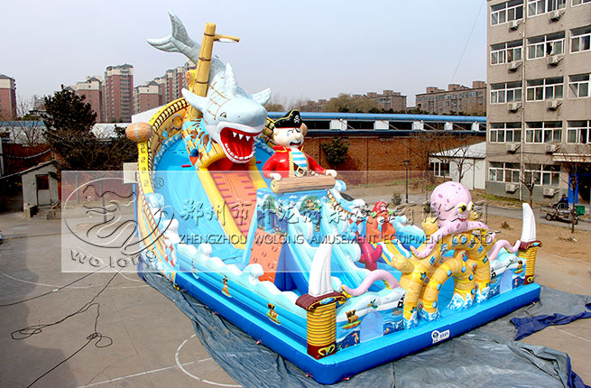 巨鯊來襲.jpg