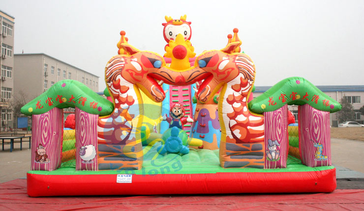 充氣滑梯