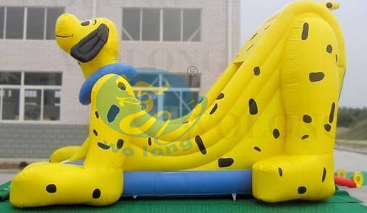 斑點(diǎn)狗滑梯