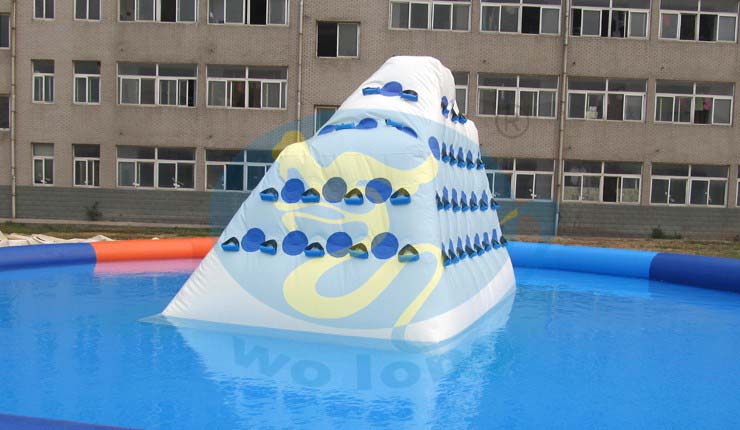 水上充氣冰山
